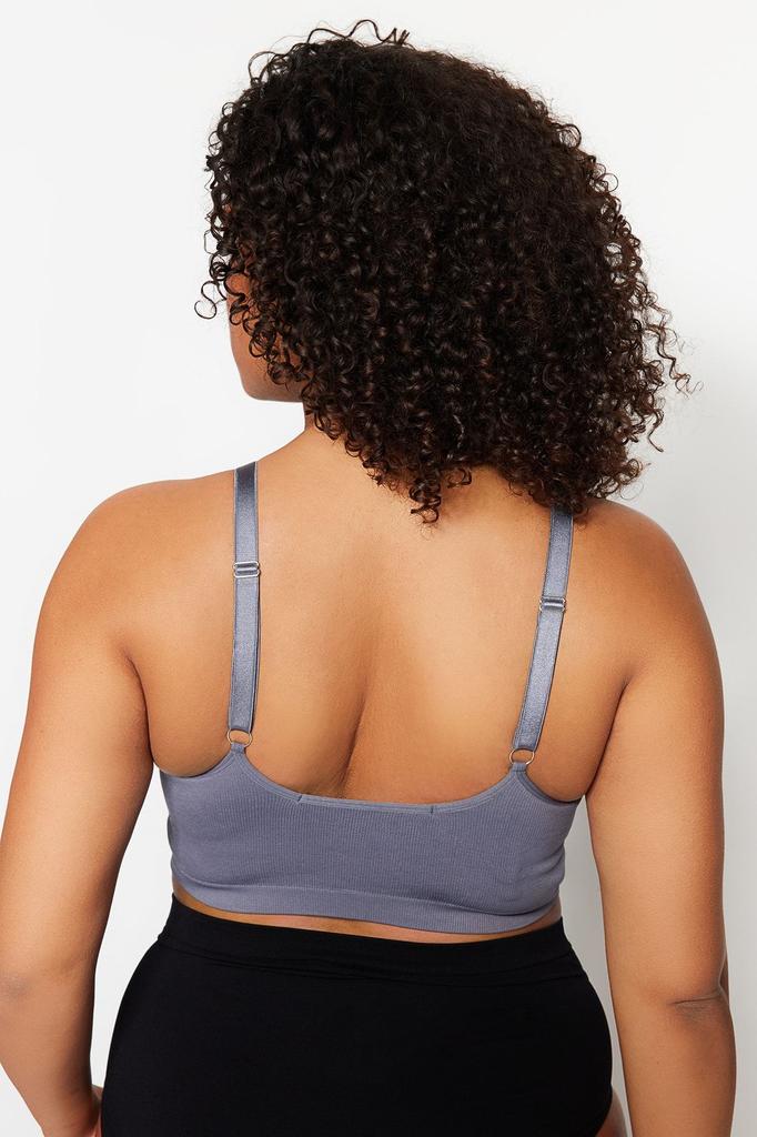 Women's Style Plus Size Black Cupless Strappy Seamless Bralette Bra