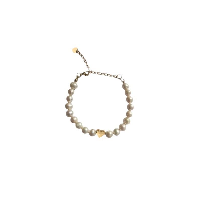 Natural Freshwater Pearl Bracelet with Heart Charm - Elegant, Versatile, 2024 Trend Jewelry for Women