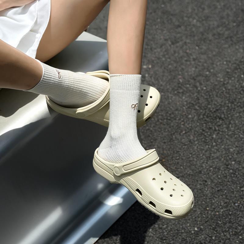 Pregnant women at home strengthen non-slip hole shoes for women's summer new doctor surgery slippers Baotou slippers for men