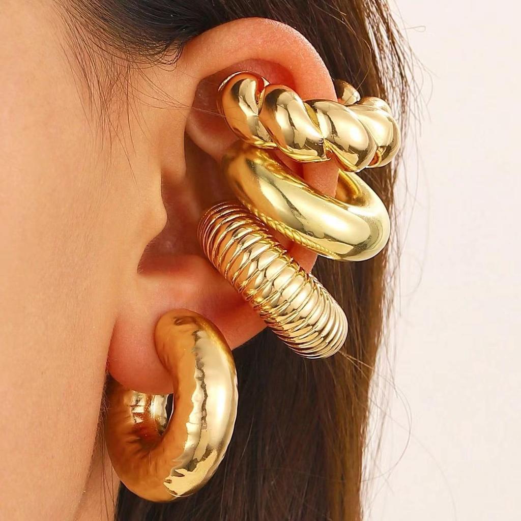 Chic European & American Oval Hollow Electroplated Ear Clip Earrings