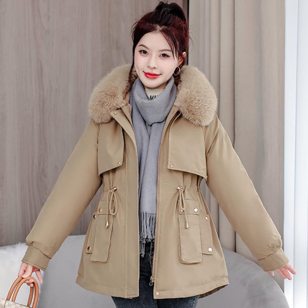 This is a Korean-style Pai winter version of a slimming and elegant cotton-padded jacket with thick fleece and warmth