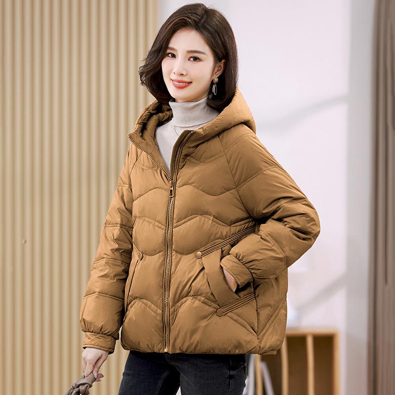 Mom's Lightweight White Duck Down Winter Jacket - Stand Collar, Loose Fit, Warm Fashion Coat for Middle-Aged Women
