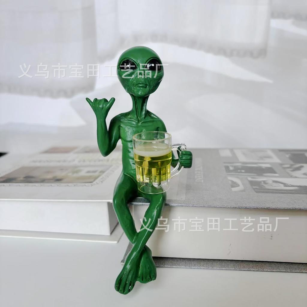 New Resin Statue Ornament Funny Alien Statue Funny Alien Resin Statue