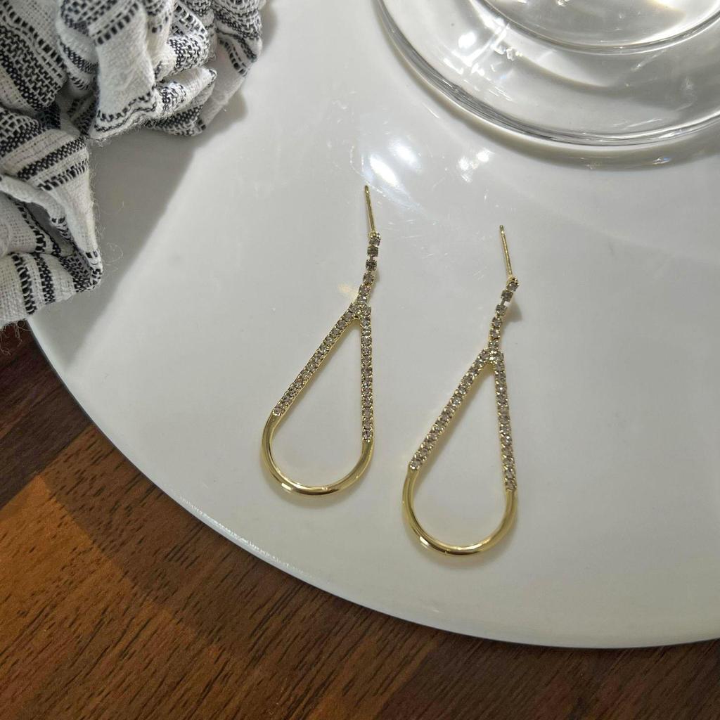 Elegant Hollow Diamond Tassel Teardrop Earrings for Women