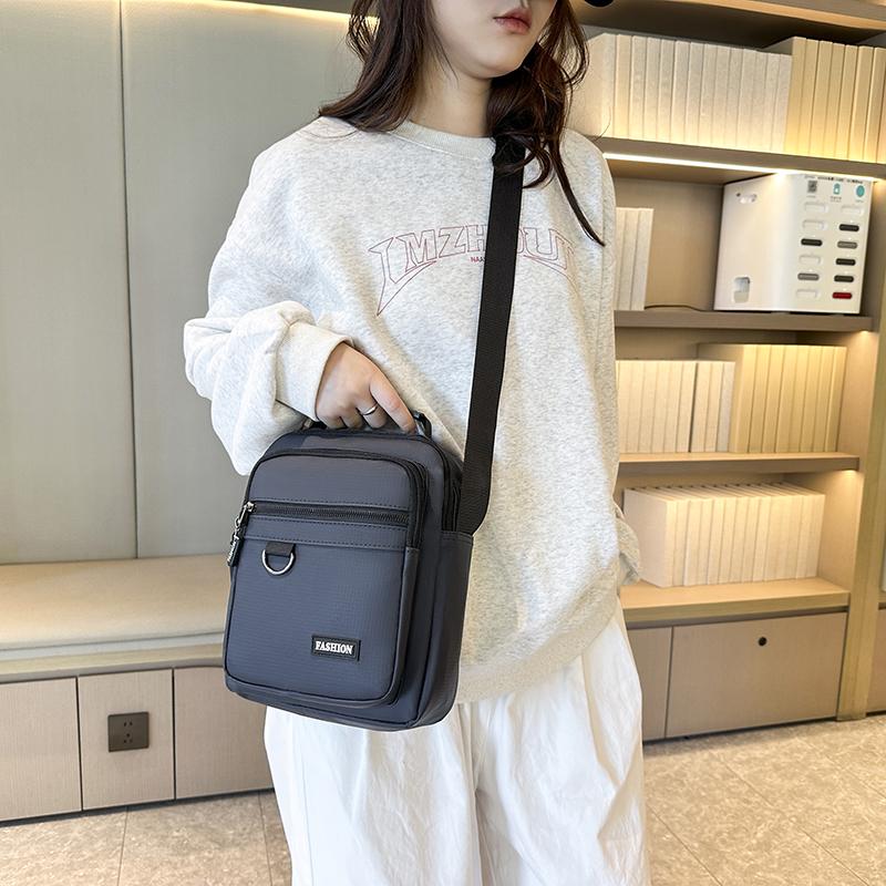 Pánska crossbody taška s veľkou kapacitou - Módna taška cez rameno s viacerými vreckami pre prácu a každodenné použitie