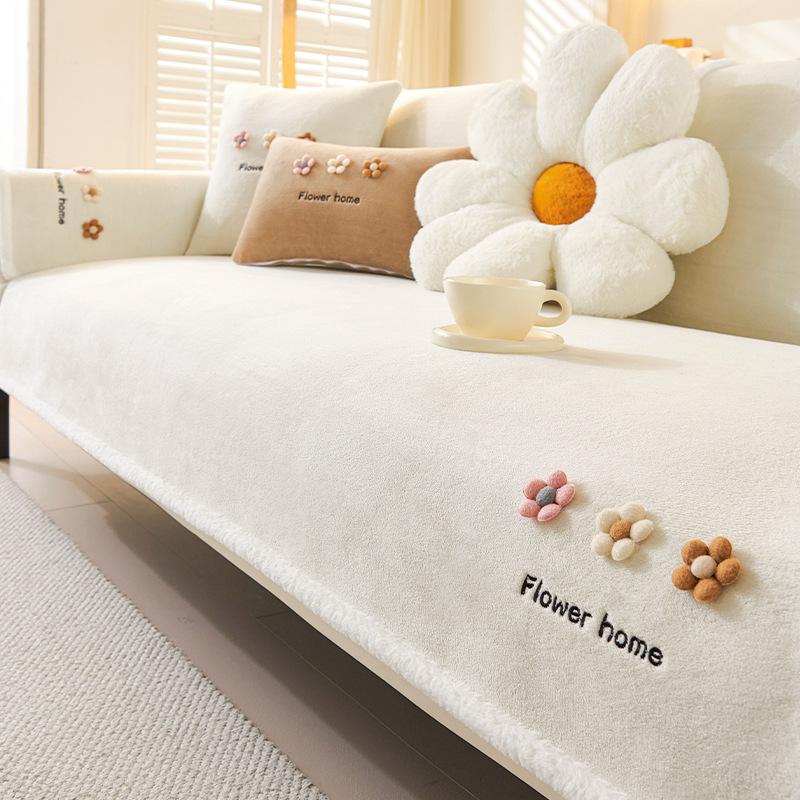 New Model Winter Fresh Milk Velvet Sofa Towel Thicken Plush Soft And Smooth Sofa Covers Living Room Anti-slip Couch Covers