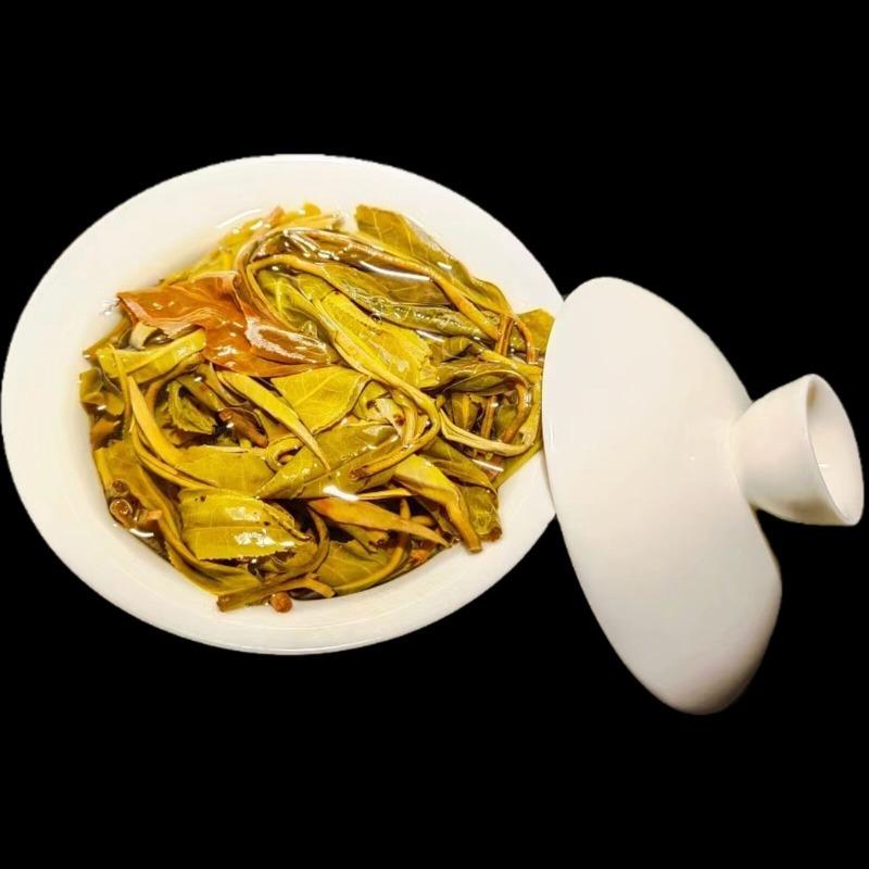 Yunnan Tee Nannuo Berg Pema Alter Baum Erster Frühling Pu'er Rohtee 100g