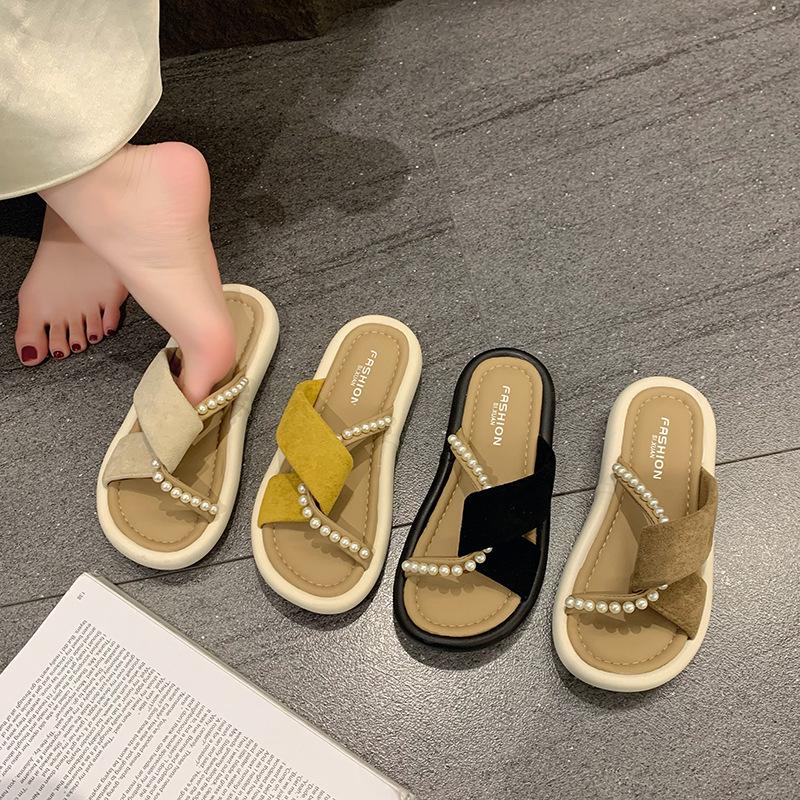 National style slippers women's summer wear super fire thick bottom 2025 new fashion beautiful not tired feet with skirt cool slippers