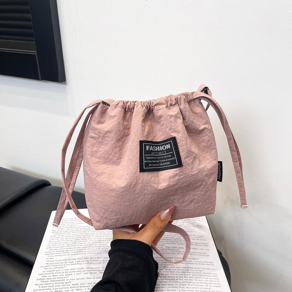 College Students Commuting To Class, Large-capacity Bags, Women's 2025 New Leisure Bucket Bags, Niche Design Shoulder Bags