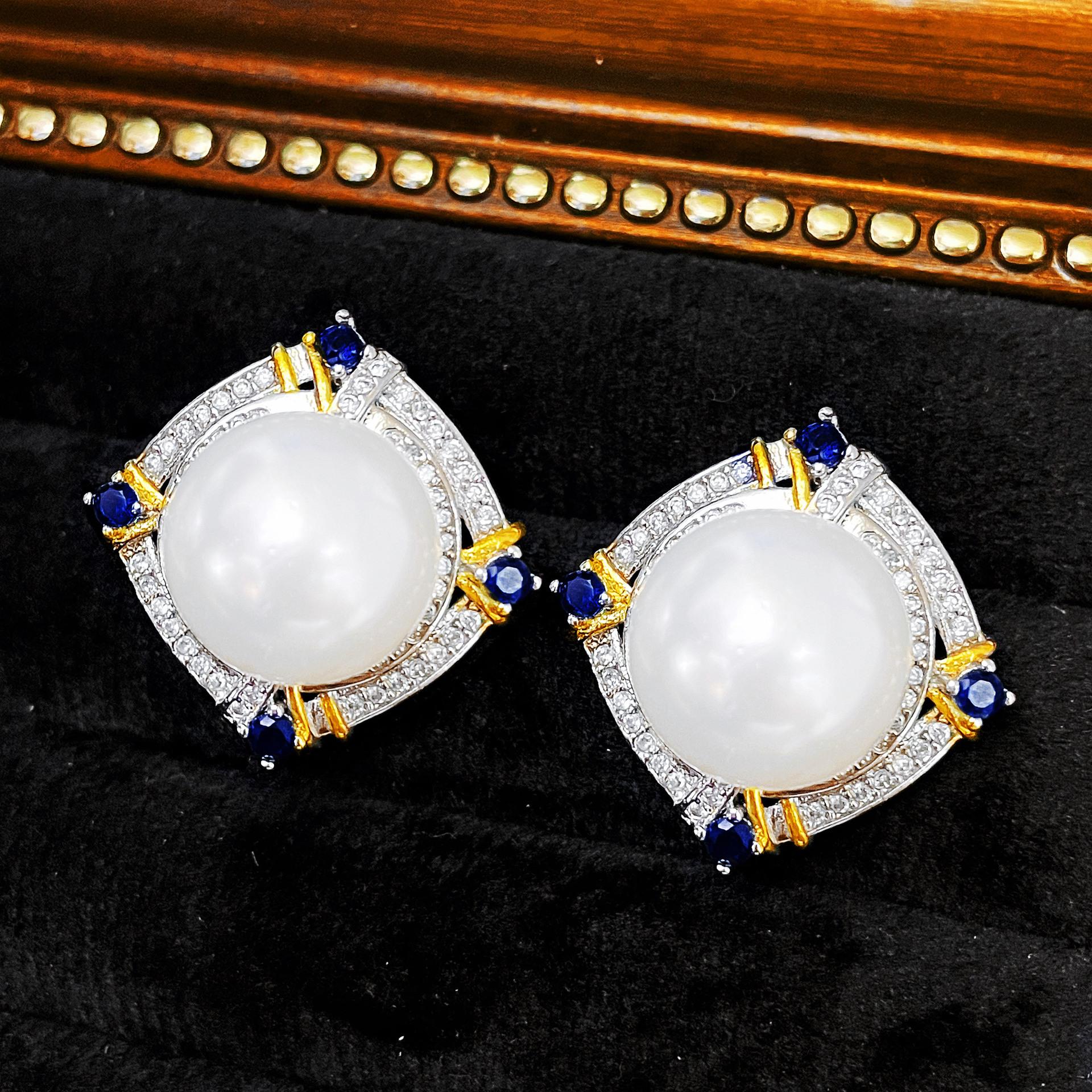 

Aurora Iridescent Two-Tone Gold Baroque Pearl Stud Earrings for Women