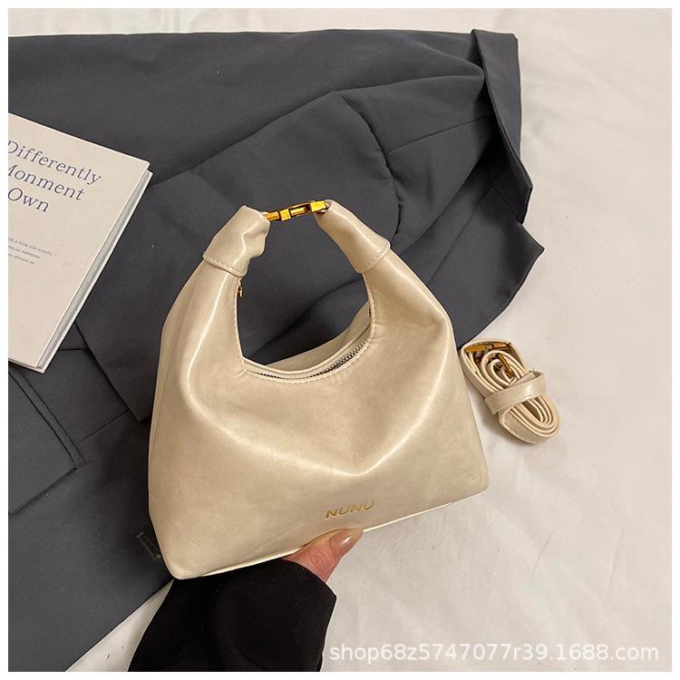 Retro Large-capacity Cloud Bag Casual and Simple 2025 Spring New Solid Color Fashionable Portable Messenger Dumpling Bag Woman