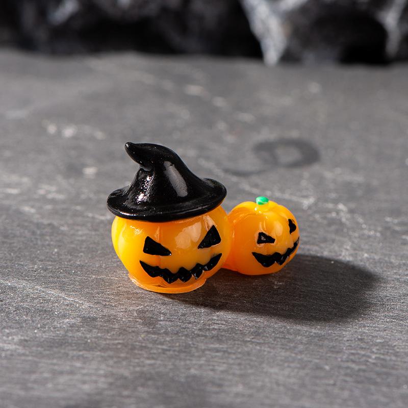 Halloween Ornament Micro Landscape Decoration Accessories Wizard Ghost Pumpkin Rabbit Bat Tree Magic House Resin Ornaments