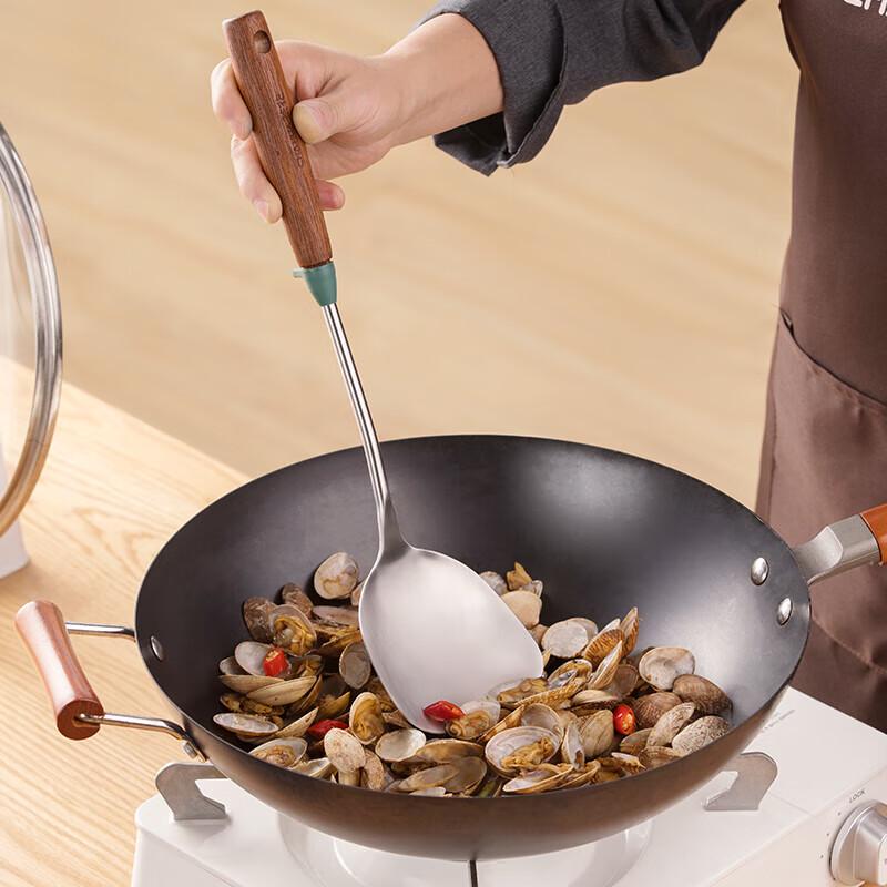 Camellia 304 Stainless Steel Wooden Handle Kitchen Utensil Set