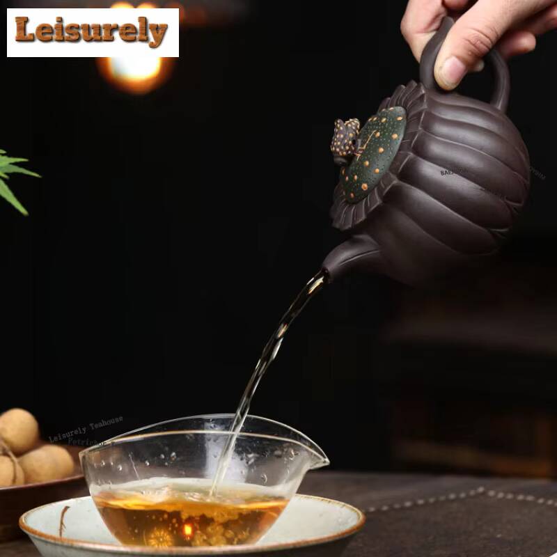 181ml Vintage Yixing Purple Clay Teapots Handmade Insect Interest Chrysanthemum Petals Pot Raw Ore Mud Kettle Zisha Tea Set Gift