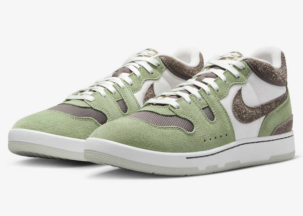 FN0648-300 Nike Attack Oil Green and Ironstone (Men's)