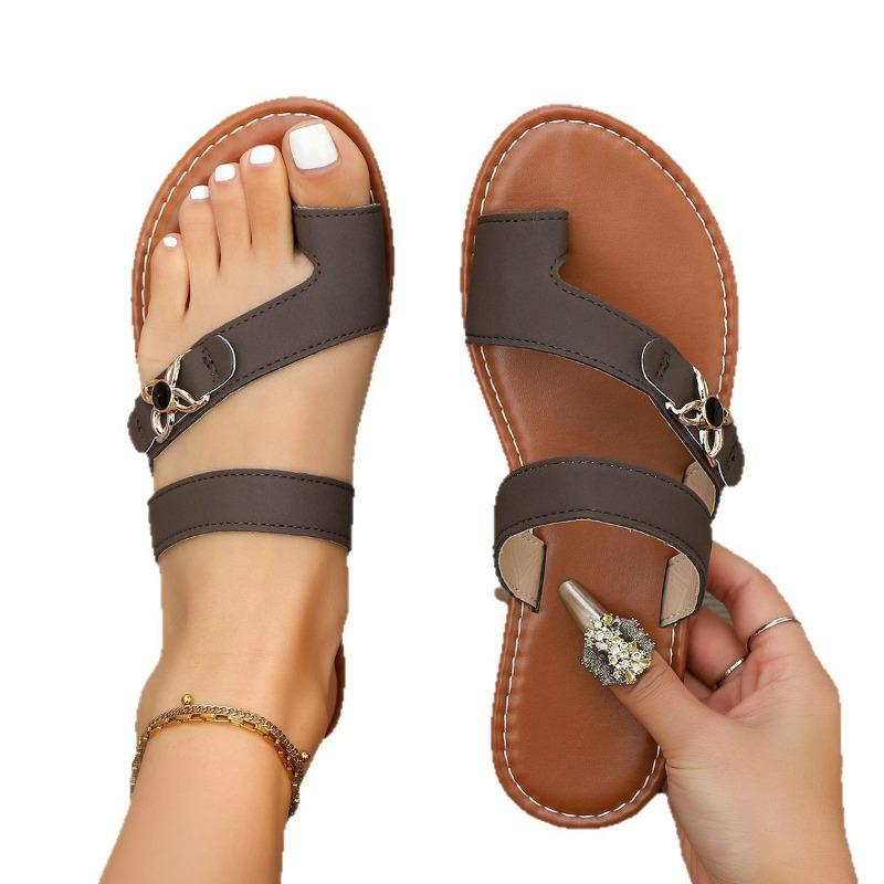 Spring and summer new large size women's shoes cover toe fashionable and comfortable flat heel women's cool slippers