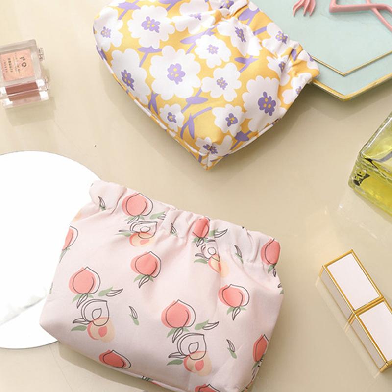 Cosmetics Coin Wire Holder Pouch Bag Portable Earphone Cards Lipsticks Storage