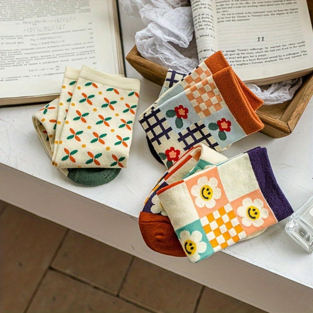5 Pairs Floral & Argyle Socks, Vintage & Sweet Mid Tube Socks, Women's Stockings & Hosiery
