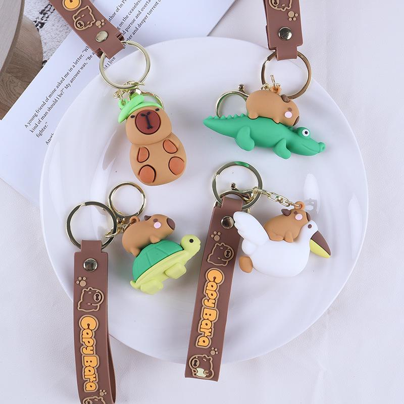 Capibala Keychain Cute Capybara Backpack Pendant Car Keychain Children's Doll Machine Small Gift