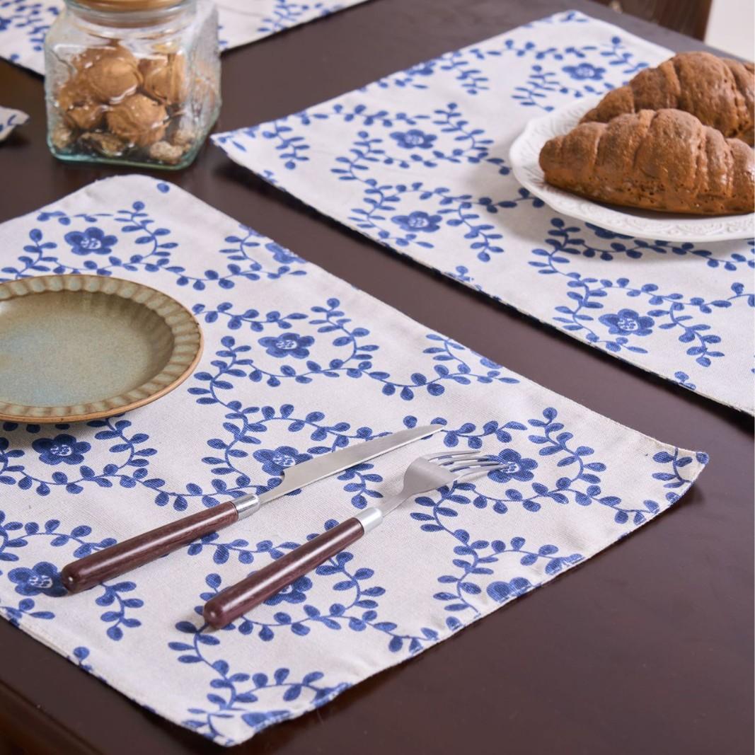 

4pcs Retro Floral Printed cotton Linen Placemat Boho Striped Floral Rectangle Placemat Reusable Heat Insulation Table Protection Pad Home Decor 32 x 45cm