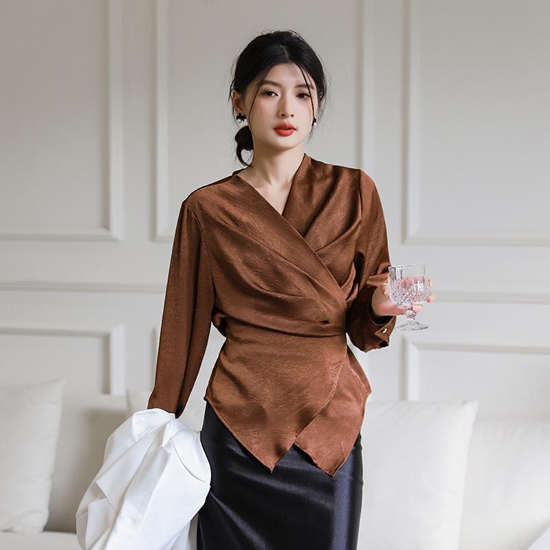 

Feiyuan V-Neck Long Sleeve Shirt with Tie, Pleated Hem, and Cinched Waist - 2026 Spring Collection for Women, Cross-Border Elegant Style. One Size кавовий