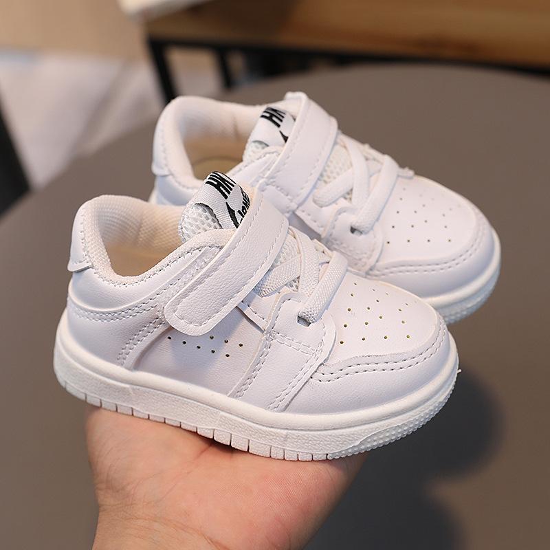 Children's sports shoes, boys' and girls' sneakers, spring and autumn Korean version panda white boys' baby shoes, single shoes, toddler shoes
