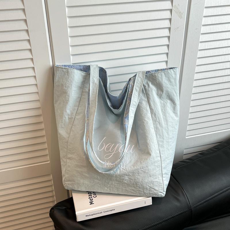 Personality trend casual simple summer new 2025 fashion large capacity bag women's foreign style shoulder tote bag