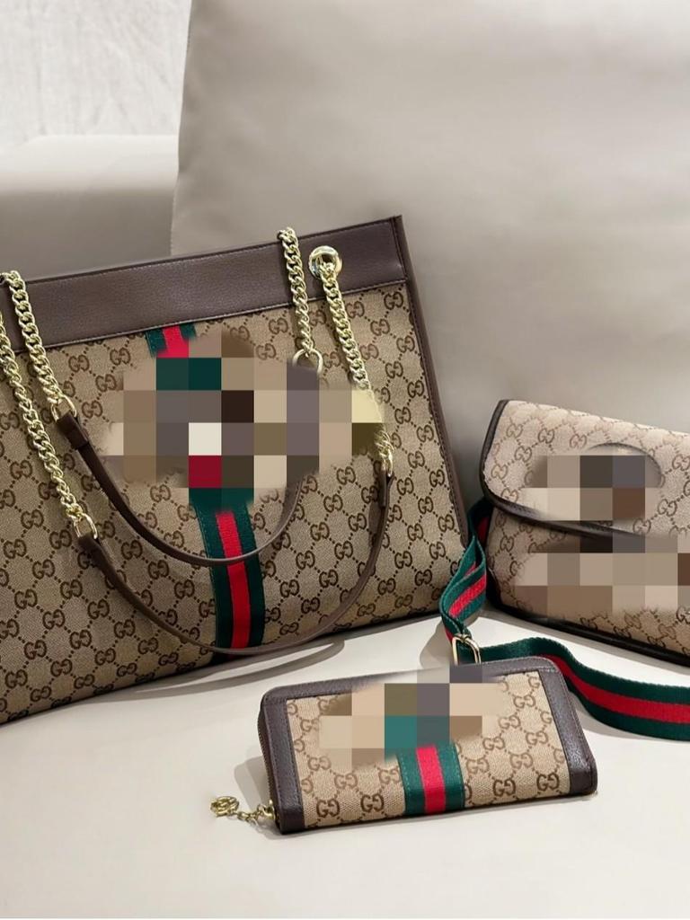 Módna Cross-Body Taška s logom Double G: Štýlová taška typu obálka/prsia s kvetinovým dizajnom, ideálna pre influencerov a módnych nadšencov