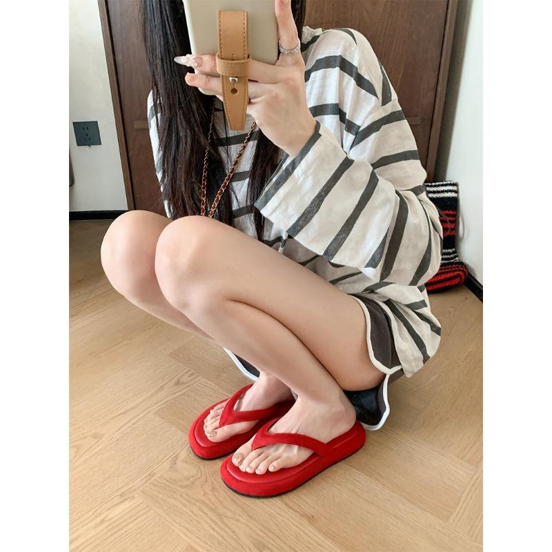 Sheepskin, a pair of beach vacation thick-soled flip-flops, women's summer cool slippers for external wear