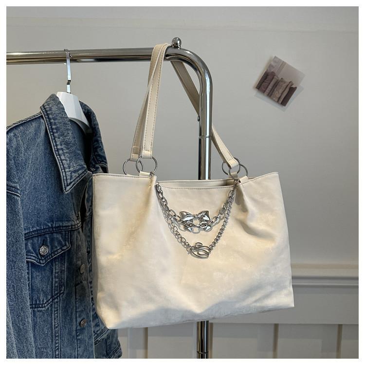 Large Capacity Chic Women's Bag 2024 New Chain Casual Butterfly Shoulder Tote Bag