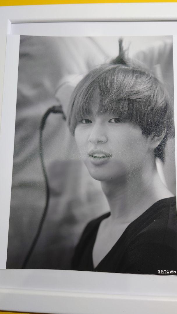 

[USED] smtown official photo onew onew SHINee sold out rare