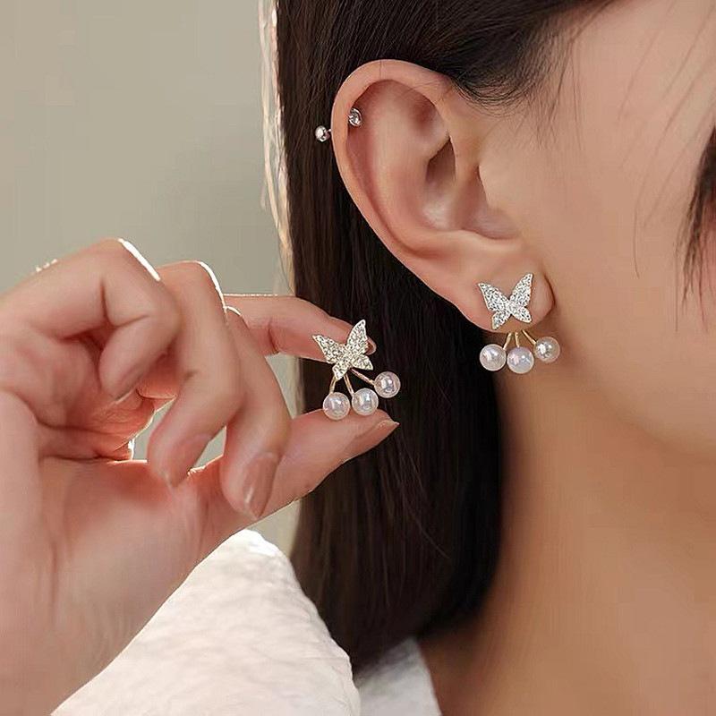 2023 Trendy Luxe Pearl Butterfly Earrings: Dual-Wear Design, Back-Hanging Studs for Women. Electroplated сплава