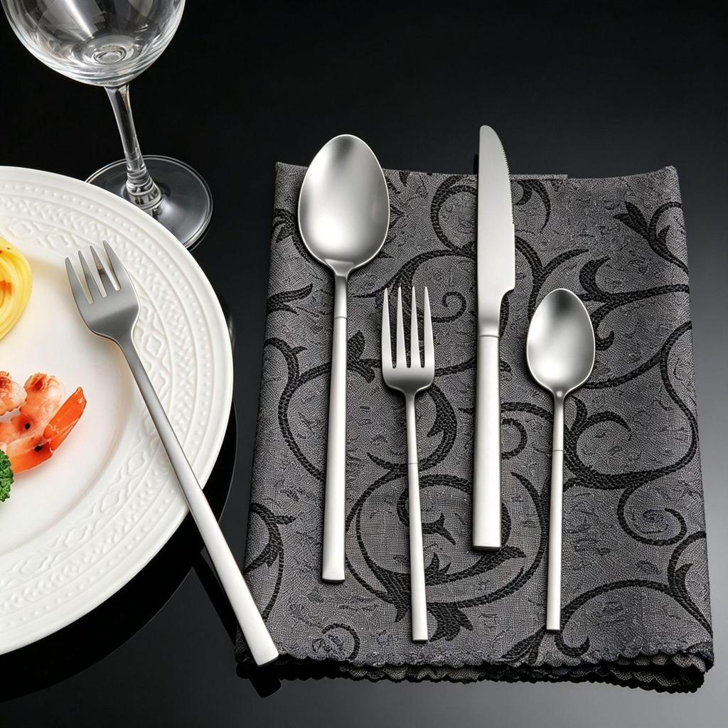 24-Piece High-End Stainless Steel Cutlery Set: Knife, Fork, Spoon for Western Dining