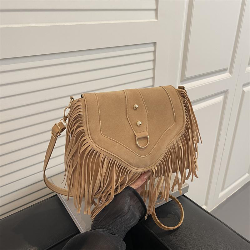 

Fashionable Bohemian Tassel Crossbody Bag Women Single Shoulder Mobile Bag Vintage Suede Leather Handbag Commuting Travel Handba