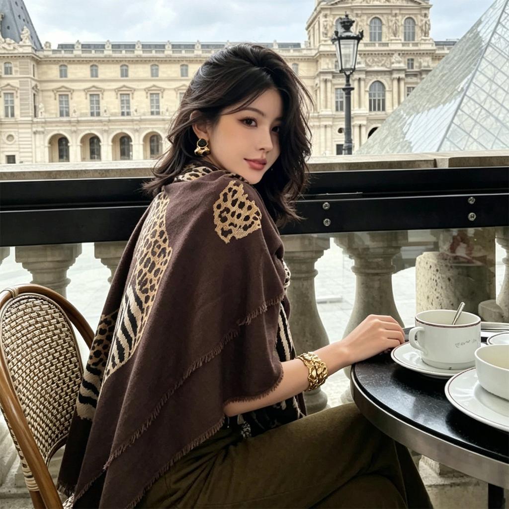 American Old Money Style Lazy Double-headed Leopard Silk Scarf Shawl Female Noble Light Luxury Temperament Versatile Scarf Air Conditioner Outside the
