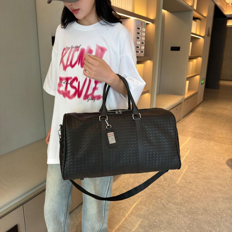 New woven handbag large capacity men's and women's shoulder luggage travel bag black business travel bag
