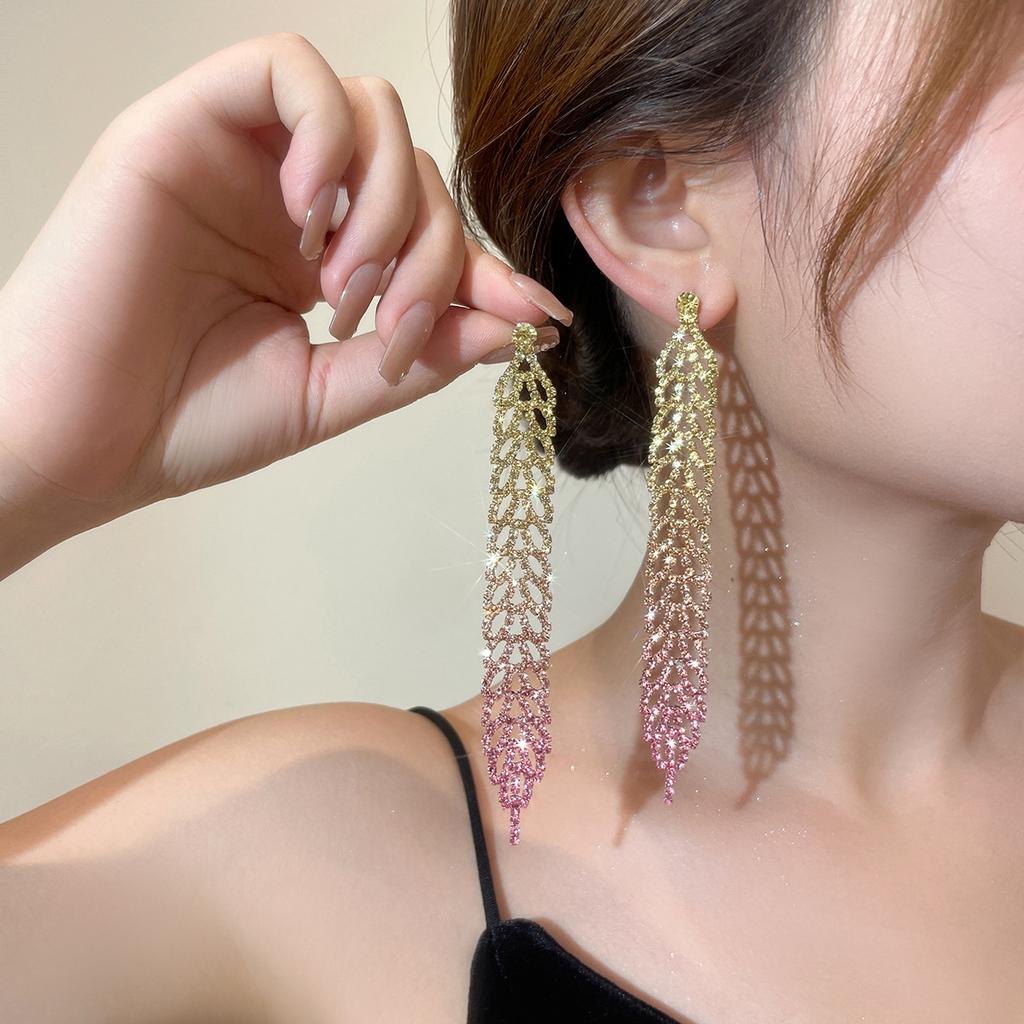 Explosive Simple Rhinestone Fringed Long Earrings