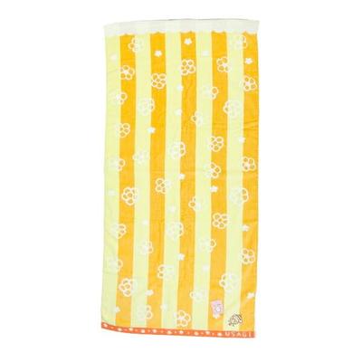 Toalha Chiikawa Abelhas Amarelas Banho Coelho e Flor 60 x 120 cm, Design, Fio Sem Torção, 41-1223350, Aprox.