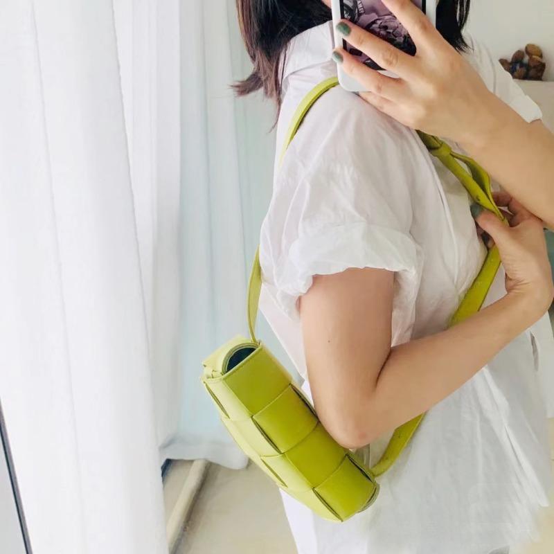 Woven small square bag niche design shoulder messenger bag fashionable versatile leather women's bag