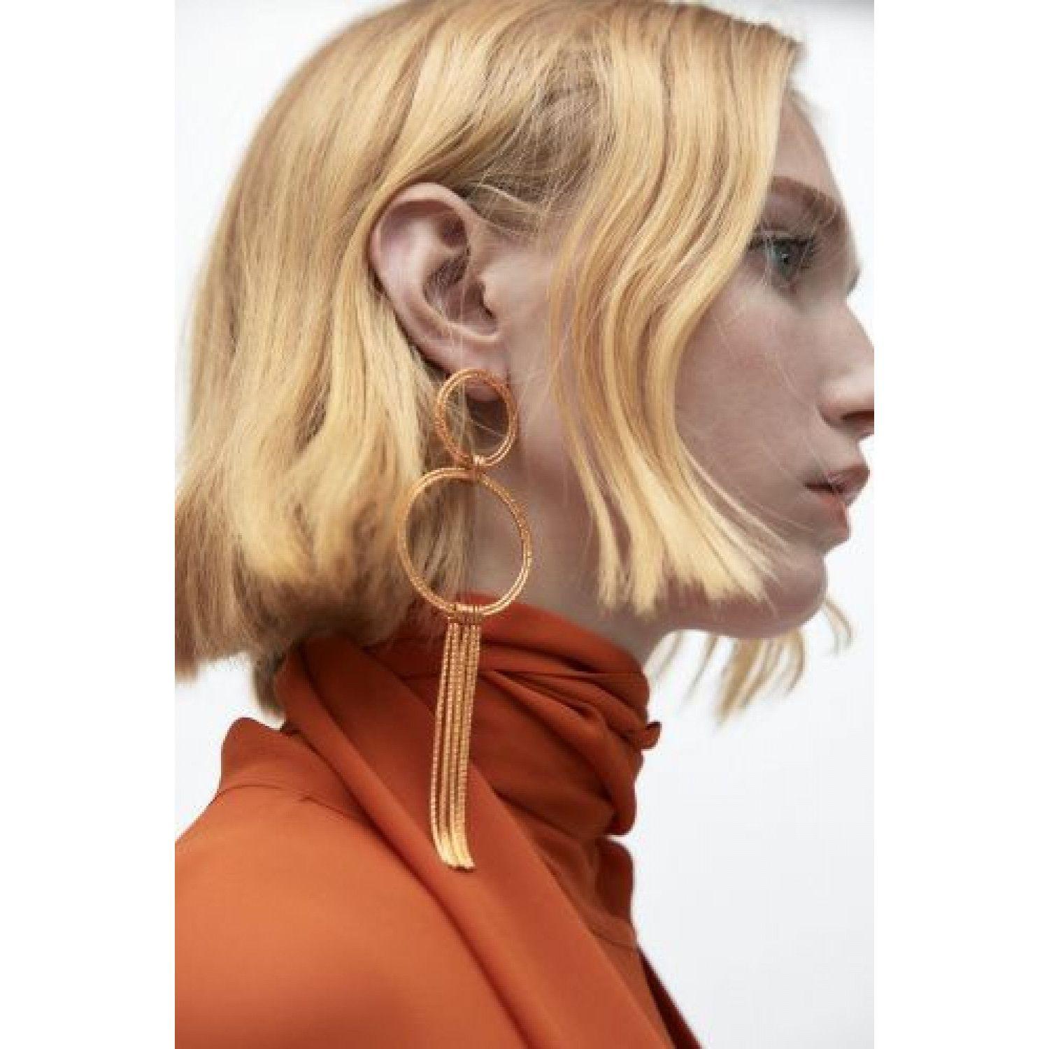 

CIRCULAR EARRINGS
