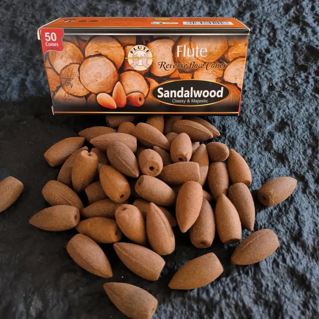 Natural 50pcs/lot Backflow Indian Incense Cones 20 Minutes White Sage Sandalwood Reverse Flow Cones Scents for Home Fragrance