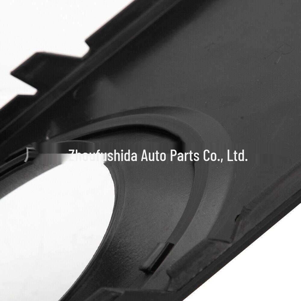 Volkswagen Amarok Fog Light Bezel (2010-2016)