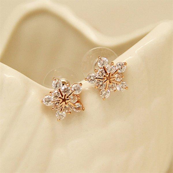 Exquisite Sparkling Zircon Snowflake Earrings For Women Shiny Rhinestone Imitation Pearl Earrings Christmas Party Jewelry Gifts