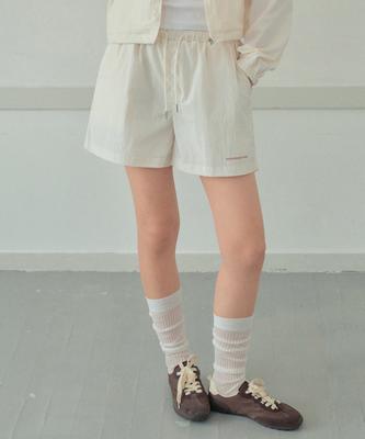 Wednesday Oasis For Woman Nylon Wind Shorts_Cream(Wb6Pt23)