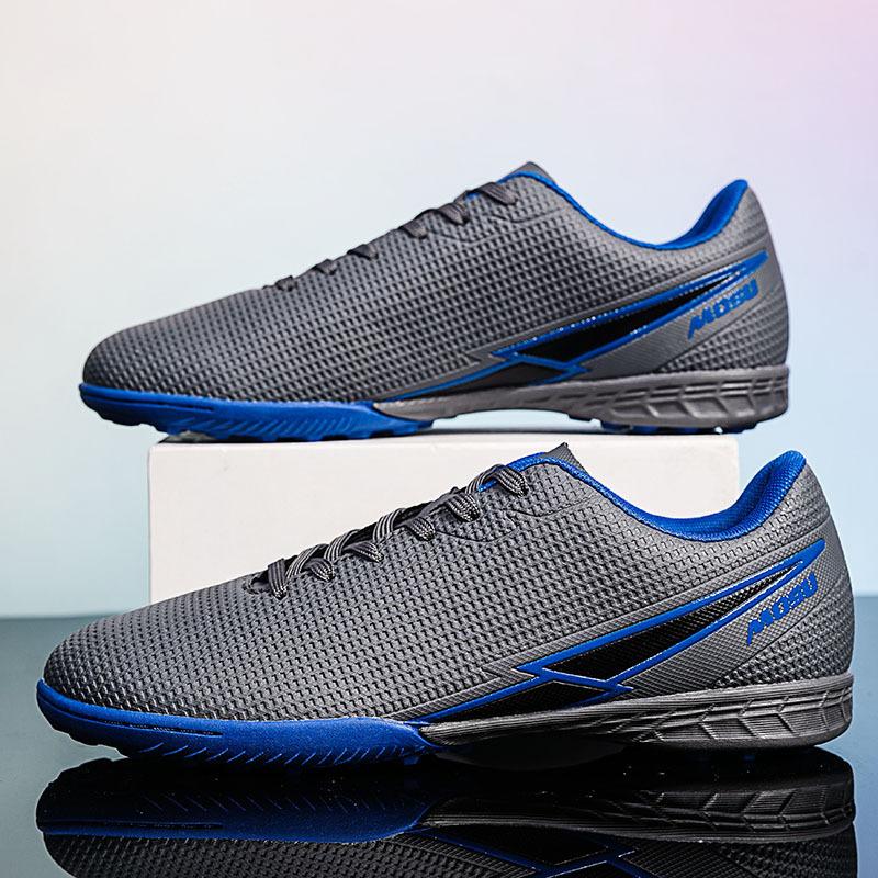 

2025 new low-top couple football shoes, youth students, grass, men s and women s long broken nails training sneakers 45
