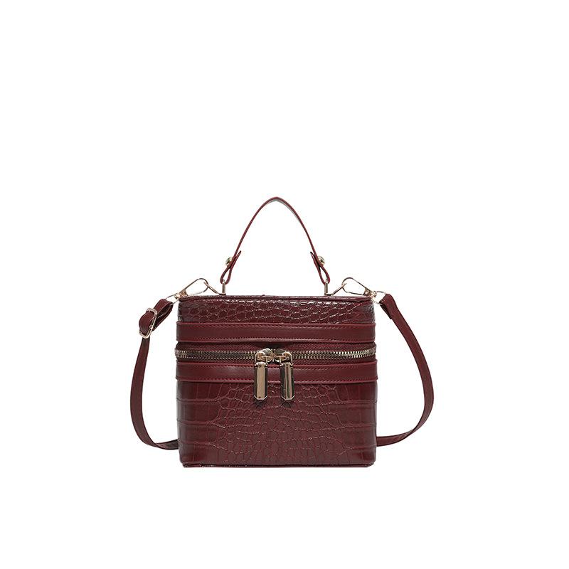 New texture box bag large capacity fashion niche design shoulder bag going out casual versatile new commuter bag