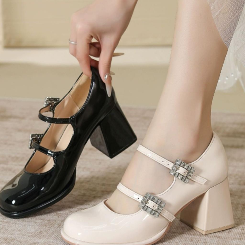 2025 Ultimate foreign style one-word buckle French Mary Jane high heels women's small size square head thick heel widened large size single shoes