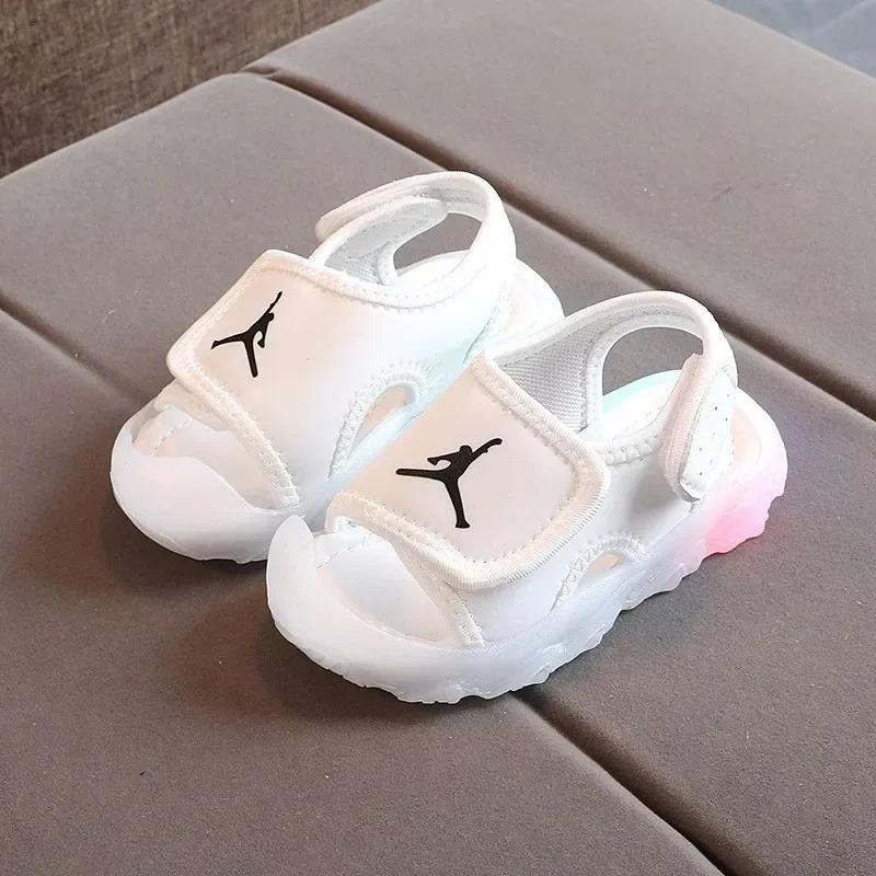 

Fashion New Brands LED Lighted Baby Casual Shoes Glowing Cute Infant Tennis Glowing Leisure Toddlers Girls Boys Sandals 25-Insole 15.5cm