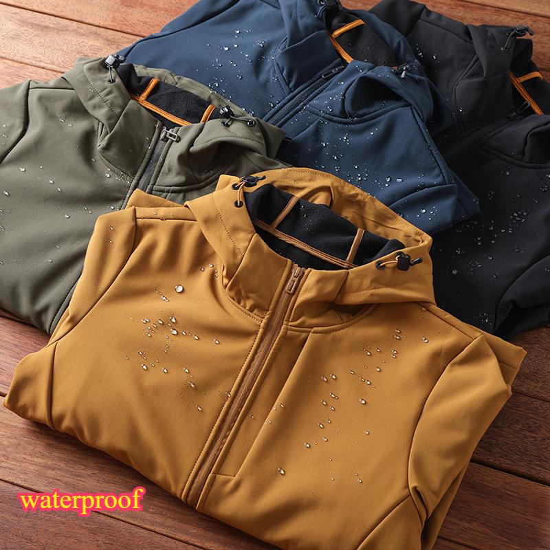 Autumn and Winter Windproof and Waterproof Plus Velvet Jacket Men's Hooded Outdoor Soft Shell Jacket