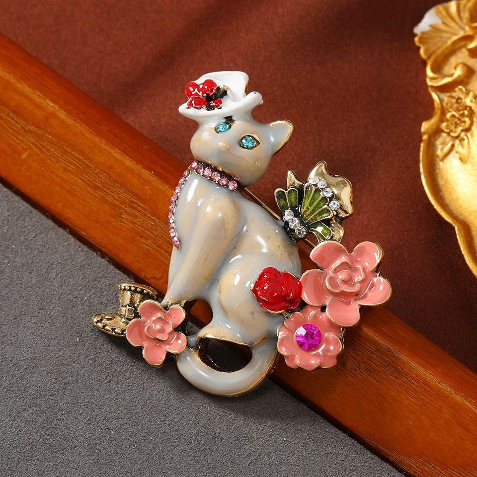 1pc Fashion Charming Vintage Cat Floral Brooch Enamel Cat Pin Sparkling Flower Accents Perfect Adding Playful Touch Dresses